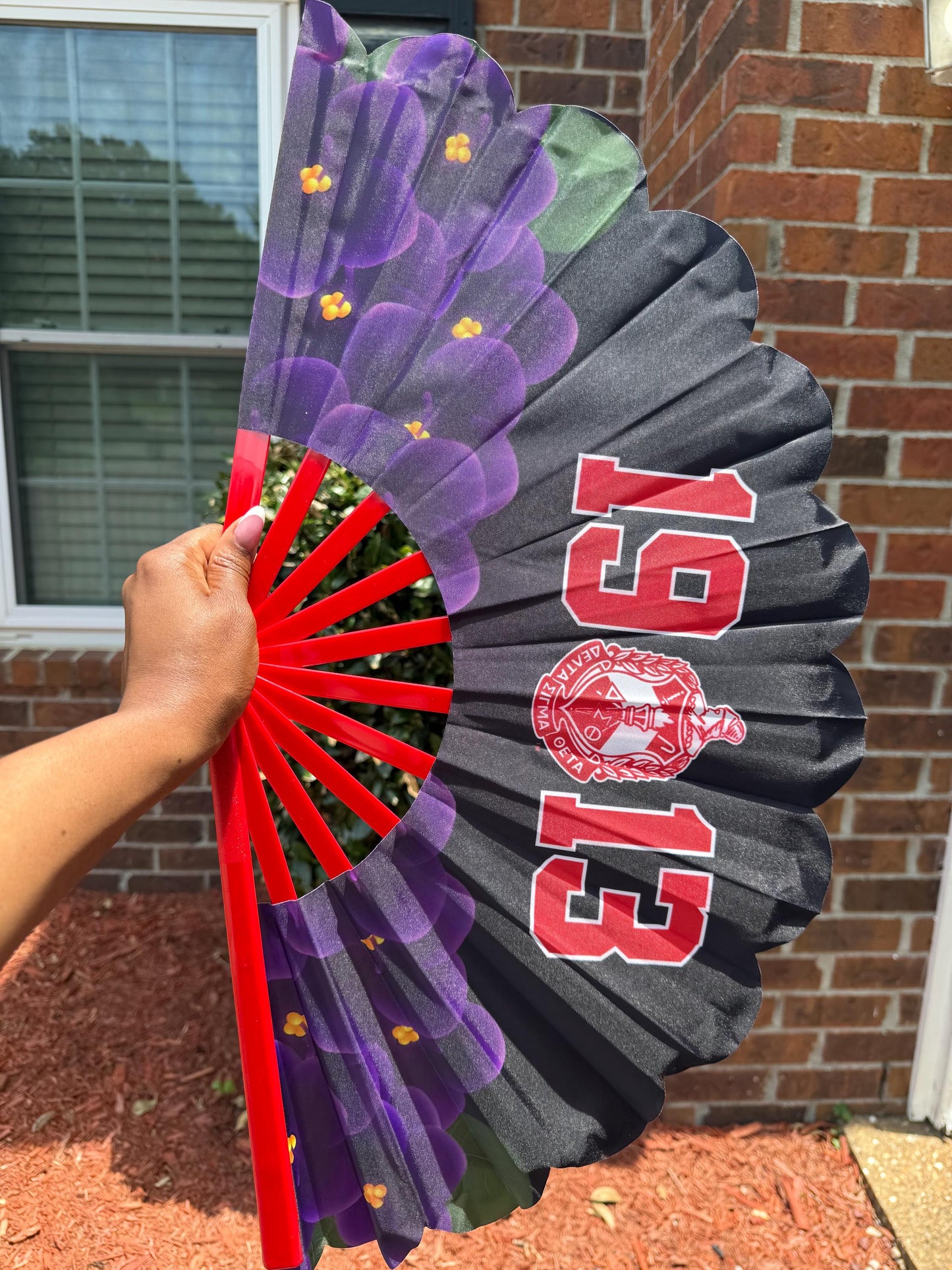 Delta Sigma Theta Sorority Folding Hand Fan – 1913 Greek Life Fan with African Violet